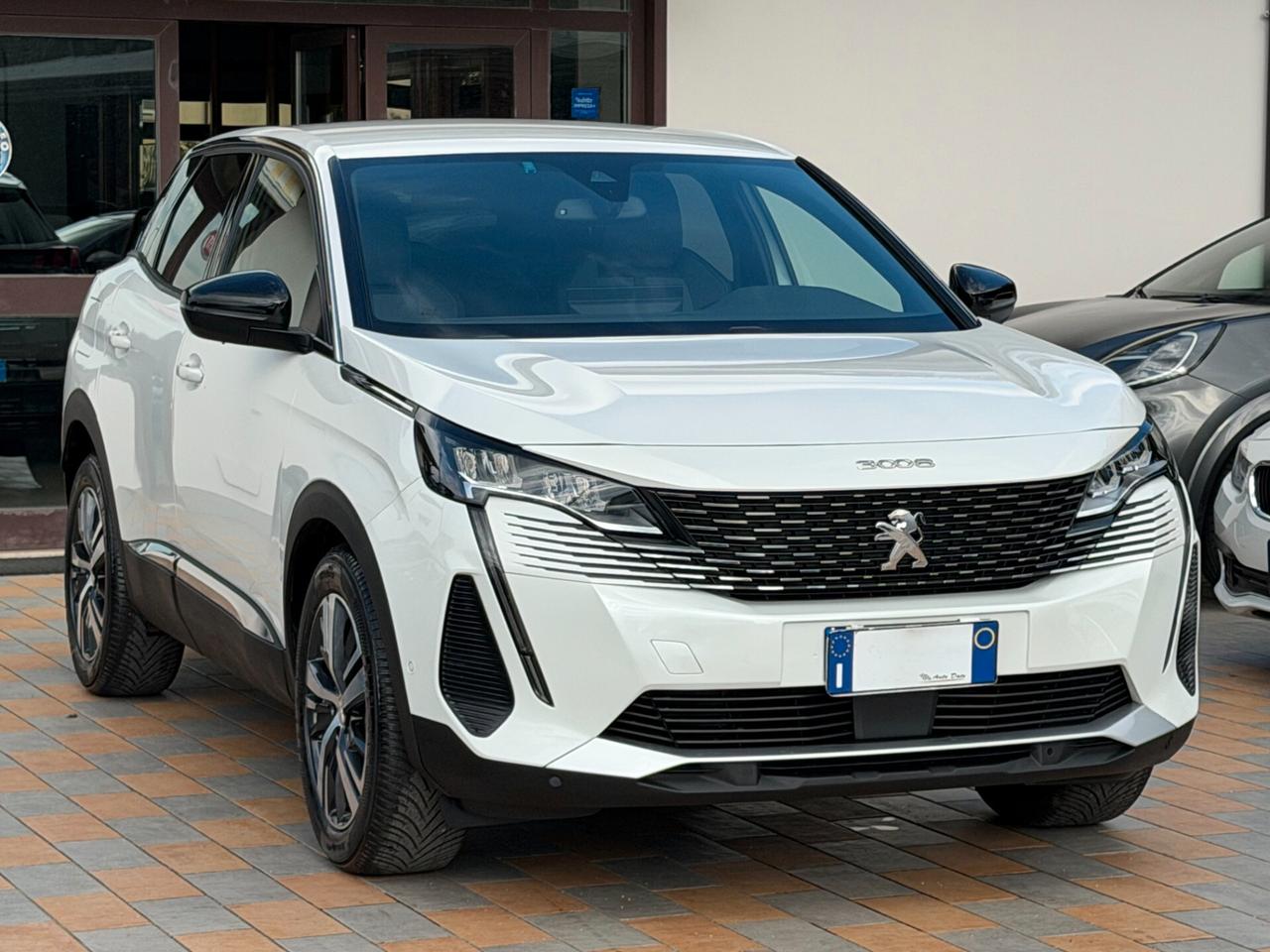 Peugeot 3008 1.5 BLUEHDI 130 cv. AT8 ALLURE (Nav)