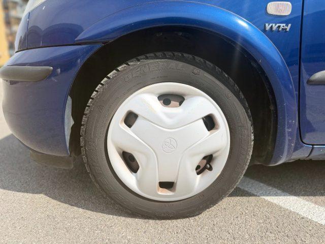 TOYOTA Yaris Verso 1.3i 16V cat Sol