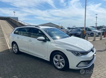 Volkswagen Golf 8 Variant 2.0 TDI SCR DSG Life