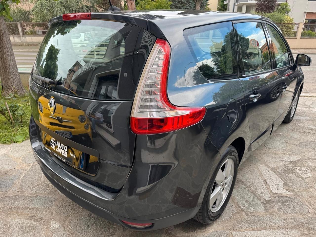 RENAULT SCENIC 1.5 dCi 110cv 7 POSTI NEOPAT