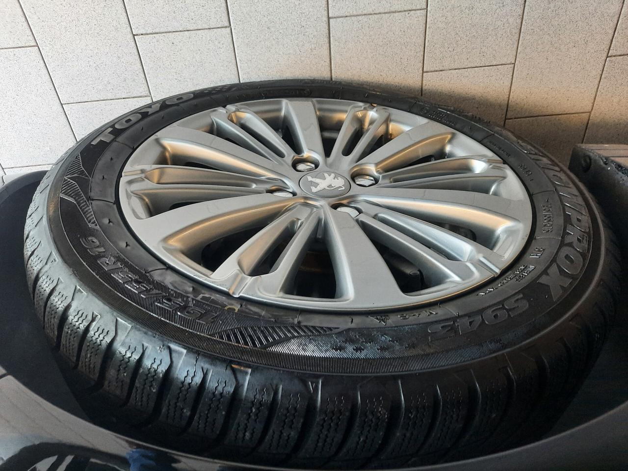 Peugeot 208 BlueHDi 100 S&S 5 porte Allure