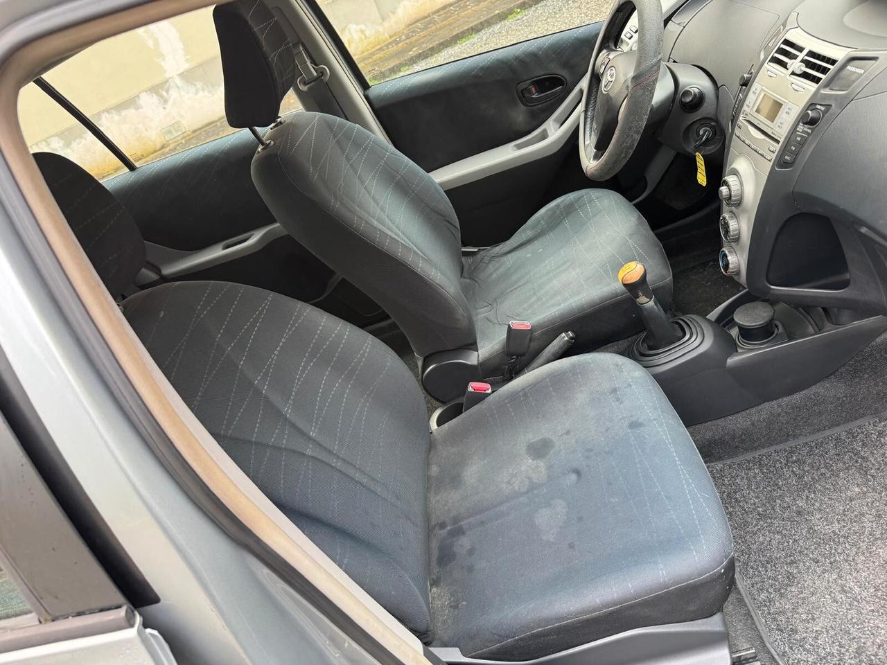 Toyota Yaris 1.0 5 porte Sol