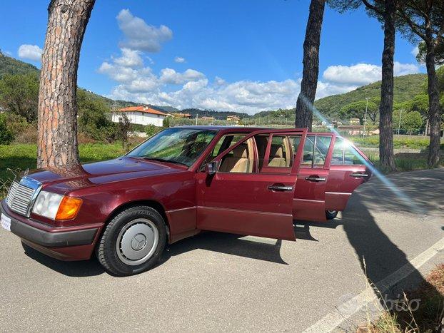 Mercedes 260 E Limousine Lang