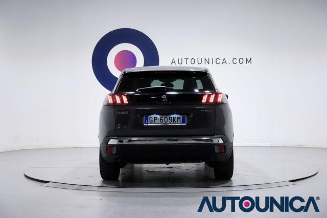 PEUGEOT 3008 HYBRID4 300 E-EAT8 ALLURE PACK
