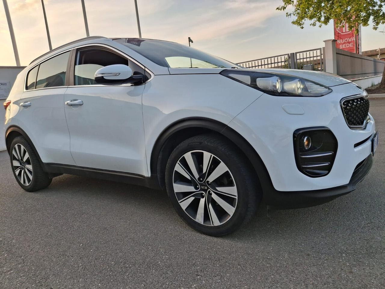 Kia Sportage 1.7 crdi-COOL NAVI-EURO 6-TETTO PANORAMICO-