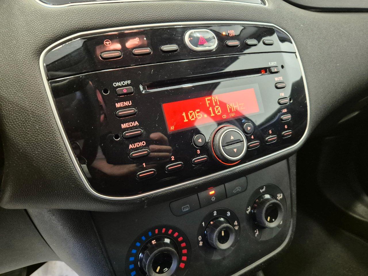 Fiat Punto 5p 1.3 mjt II 16v Lounge 75cv - PER COMMERCIANTI - NEOPATENTATI - UNIPROPRIETARIO - Bluetooth
