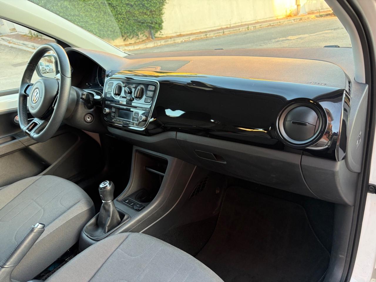 Volkswagen up! 1.0 75 CV 5p. move Ideale per neopa