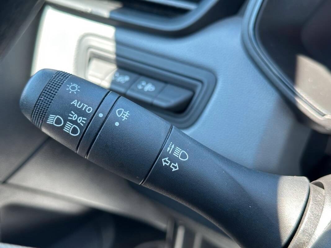 Renault Clio 1.0 tce Business 90cv con CARPLAY