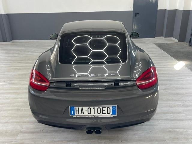 Porsche Cayman 2.7