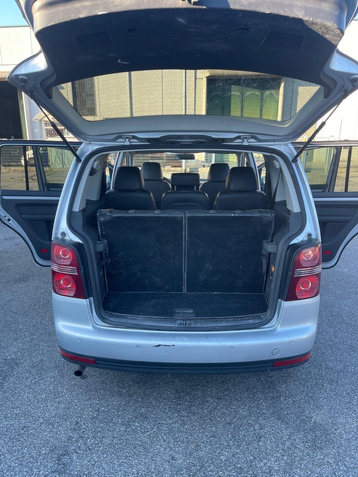 Volkswagen Touran 2.0 Highline Ecofuel