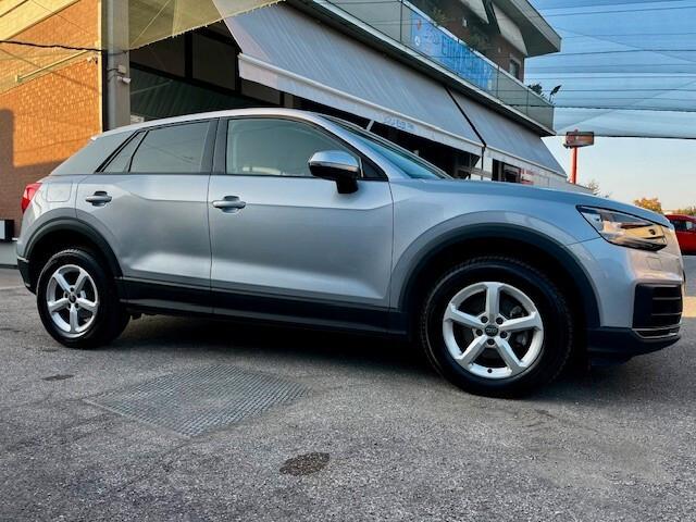 AUDI Q2 30 tdi Business s-tronic "NAVI/ CRUISE C PDC/ "