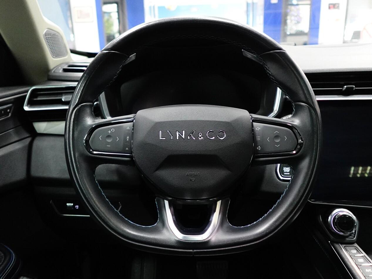 Lynk and Co 01 1.5 BZ 143 CV HEV 01