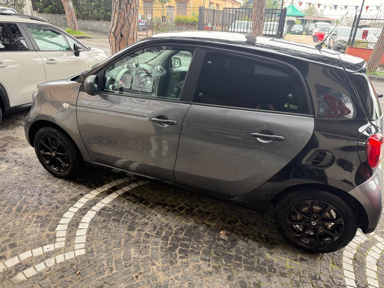 Smart ForFour 70 1.0 Youngster