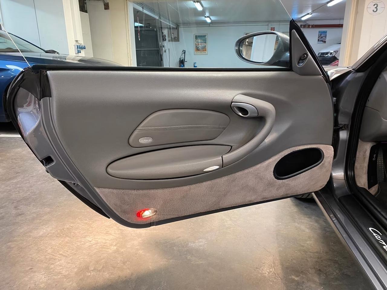 Porsche 911 996 CARRERA 2 3.6 CABRIO CAM.MANUALE