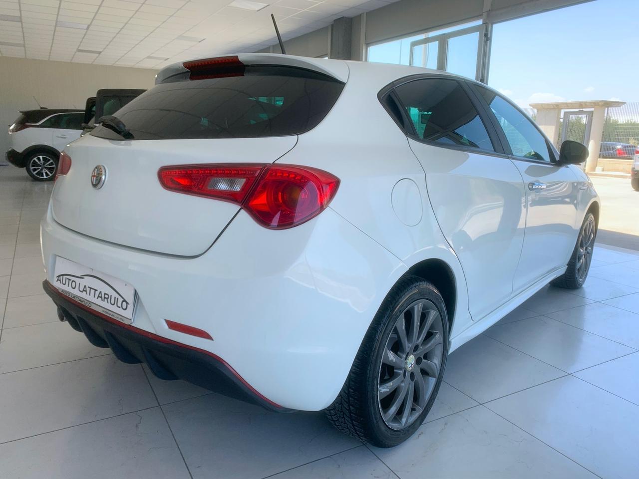 Alfa Romeo Giulietta 1.6 JTDm-2 105 CV MODELLO “VELOCE”