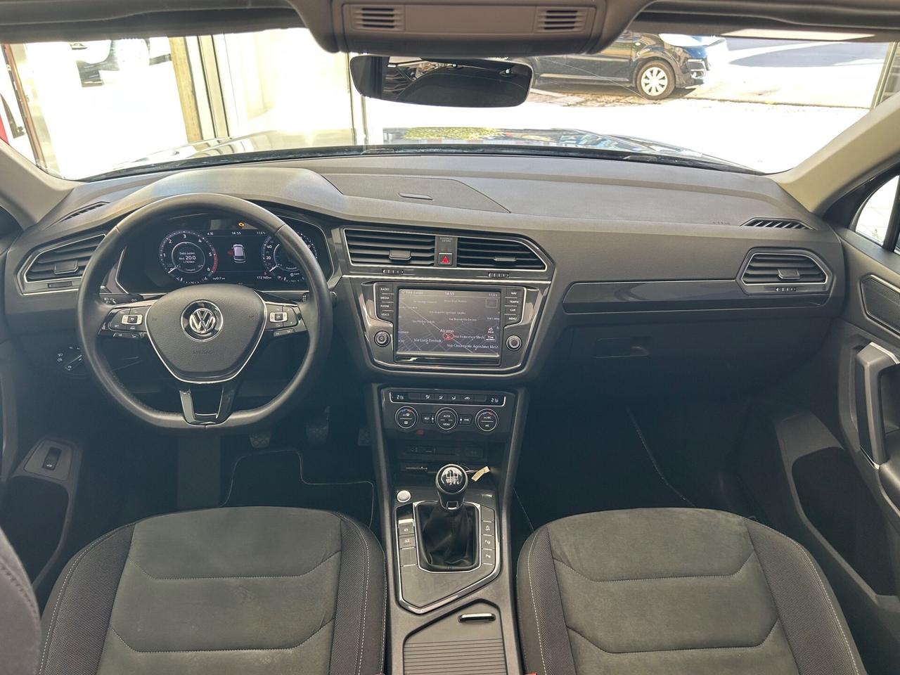 Volkswagen Tiguan 2.0 TDI R Line strafullll!!!!