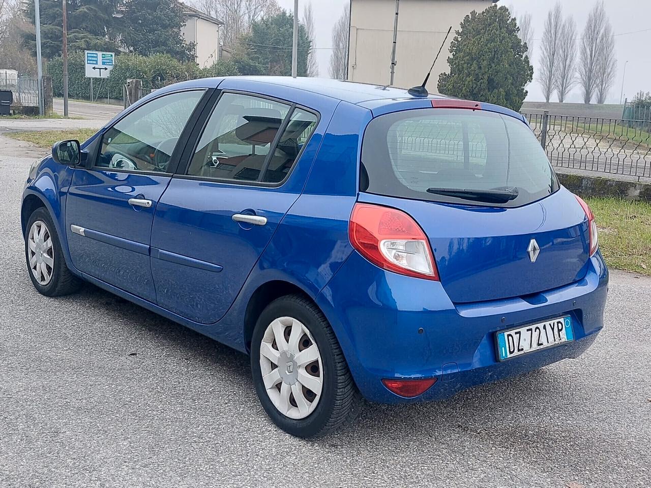 Renault Clio 1.2 16V 5 porte GPL Dynamique