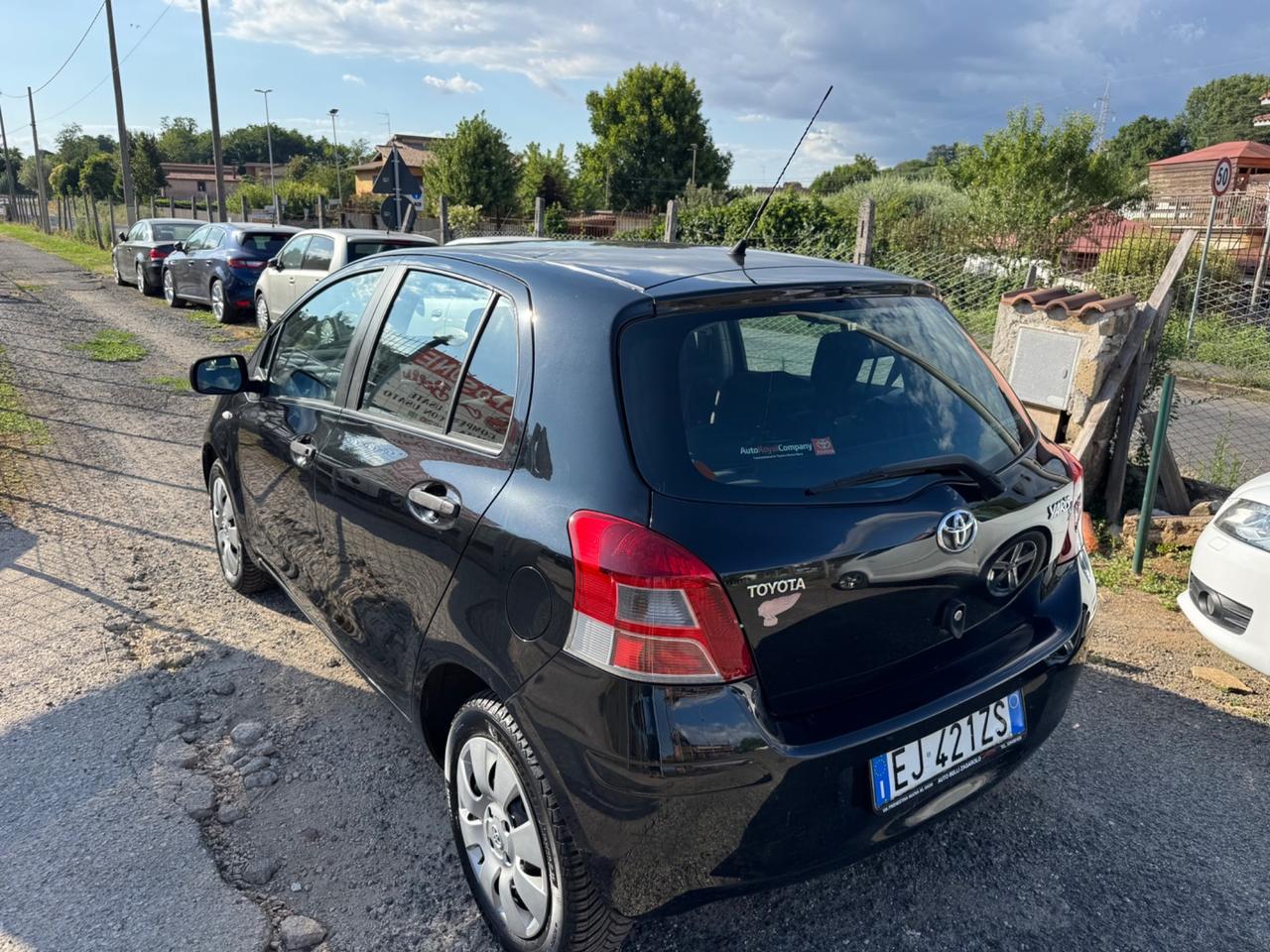 Toyota Yaris 1.0 5 porte Sol NEOPATENTATI