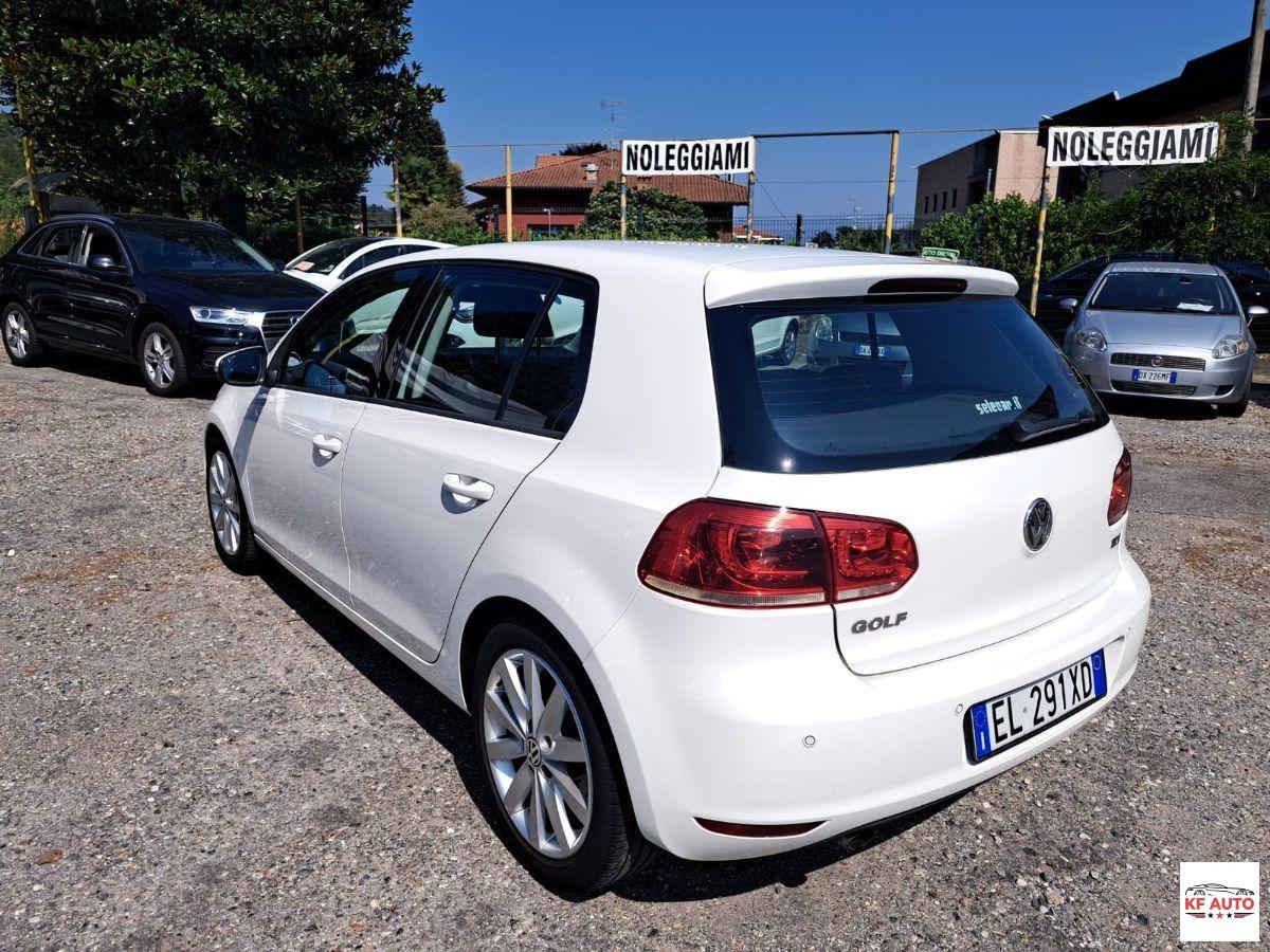 VOLKSWAGEN - Golf 1.6 tdi Highline 5p