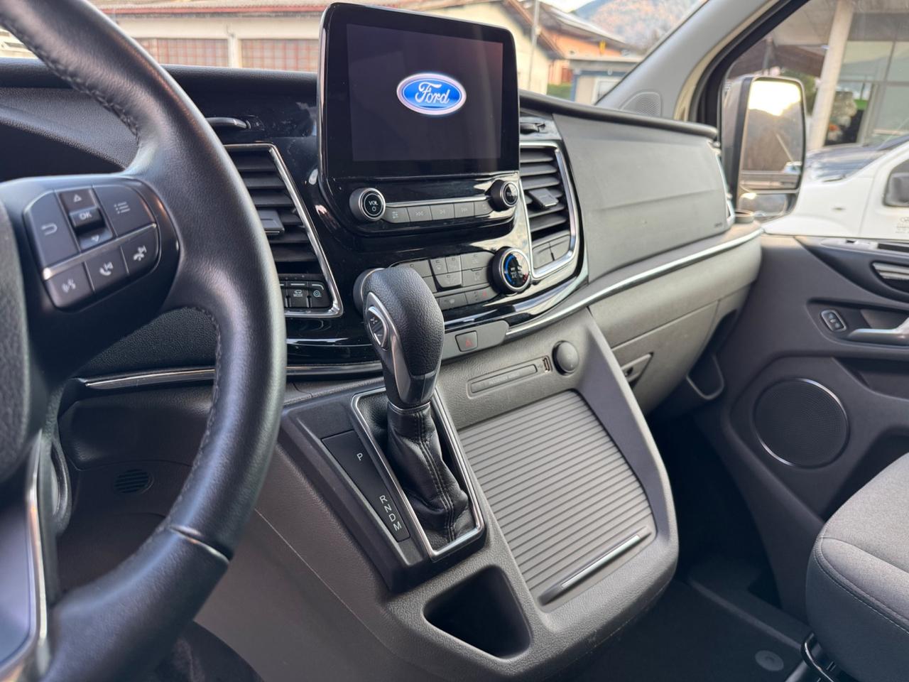 Ford Transit Custom 340 2.0 TDCi 185 aut. PL-TA Nugget