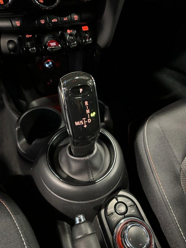 MINI Cooper 1.5 Classic 5 porte Auto -LED-16"-Carplay-Keyless-