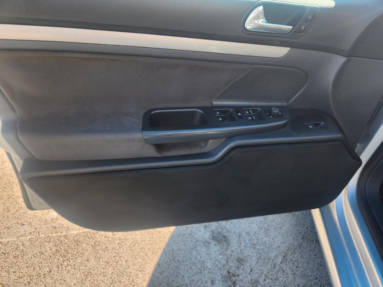 Volkswagen Golf GTI 1.9 TDI DPF 5p. DSG GT Sport