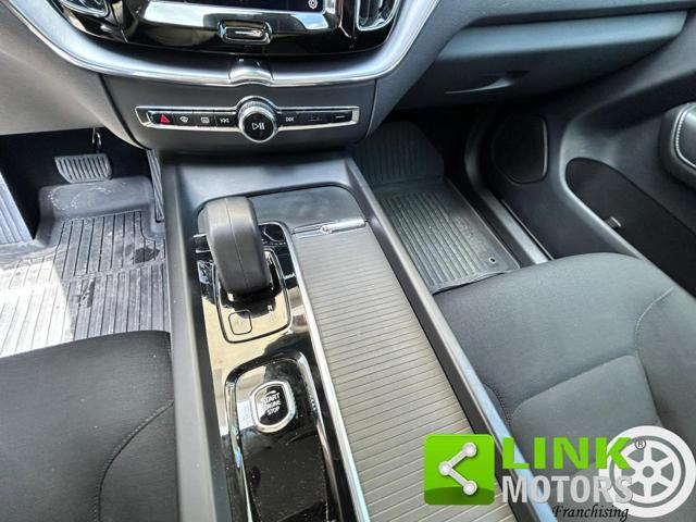 VOLVO XC60 Momentum pro MILD HYBRID B4
