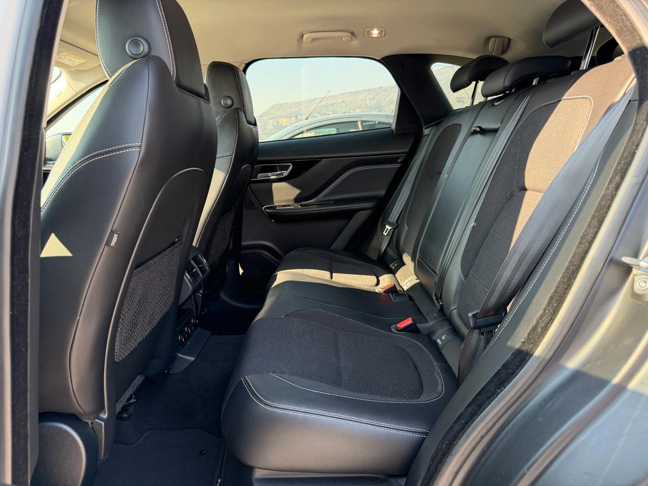 JAGUAR F-PACE R-SPORT 2017 2.0 DIESEL 241 CV *LEGGI