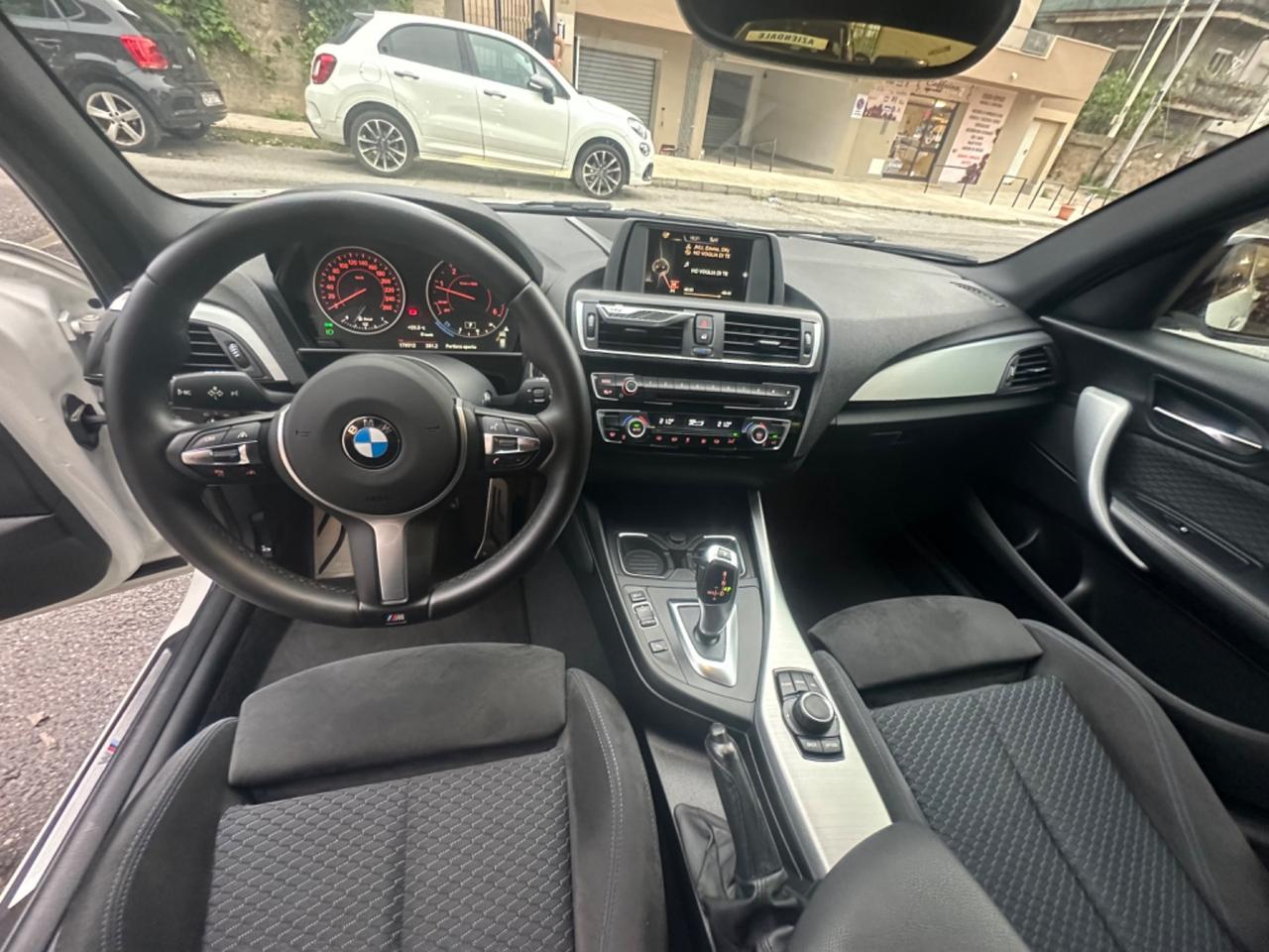 Bmw 118 118d 5p. Msport