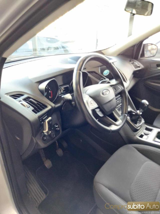 FORD Kuga 1.5 TDCI 120 CV S&S 2WD Powershift ST-Line