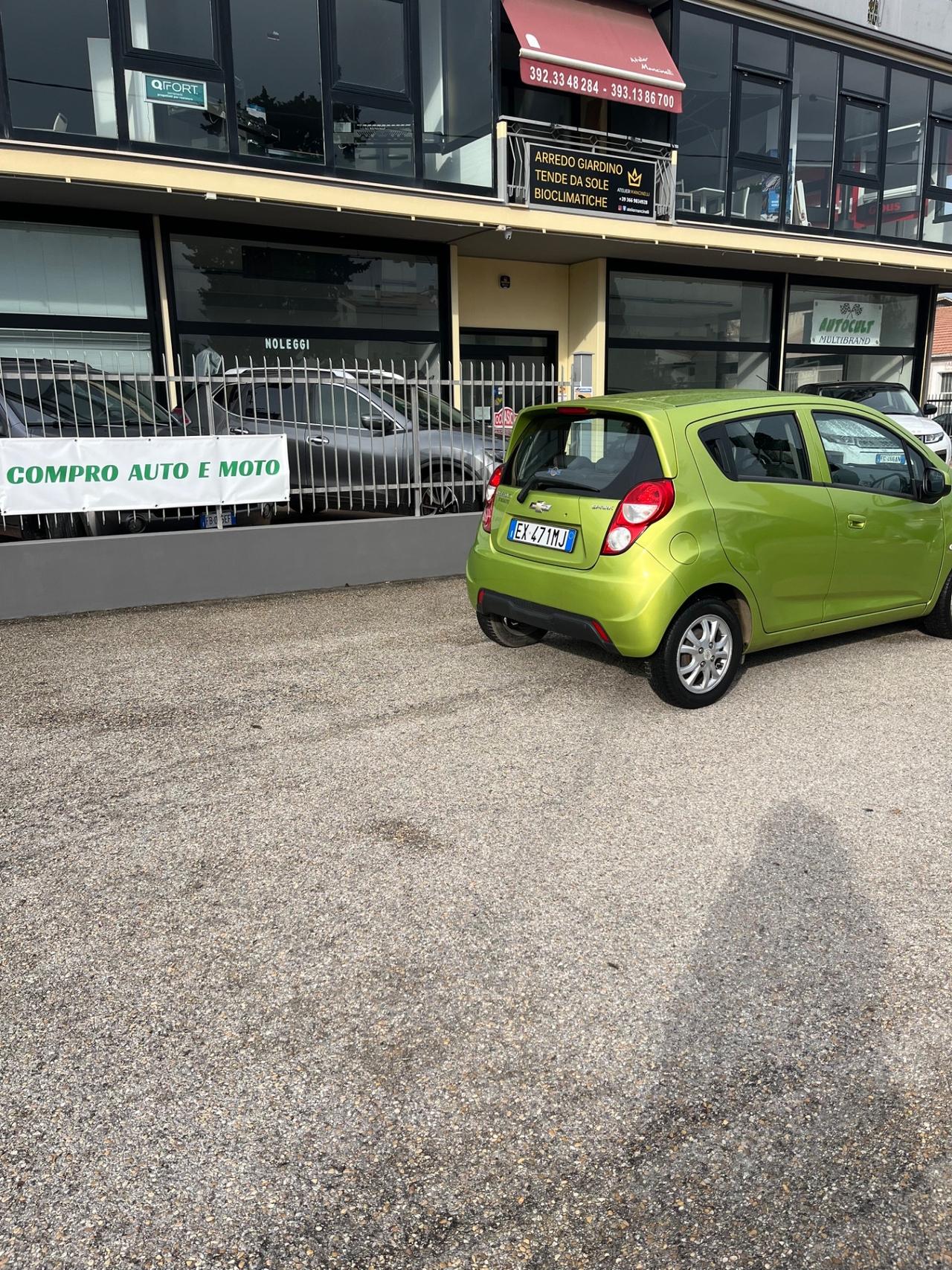 Chevrolet Spark 1.0 LT