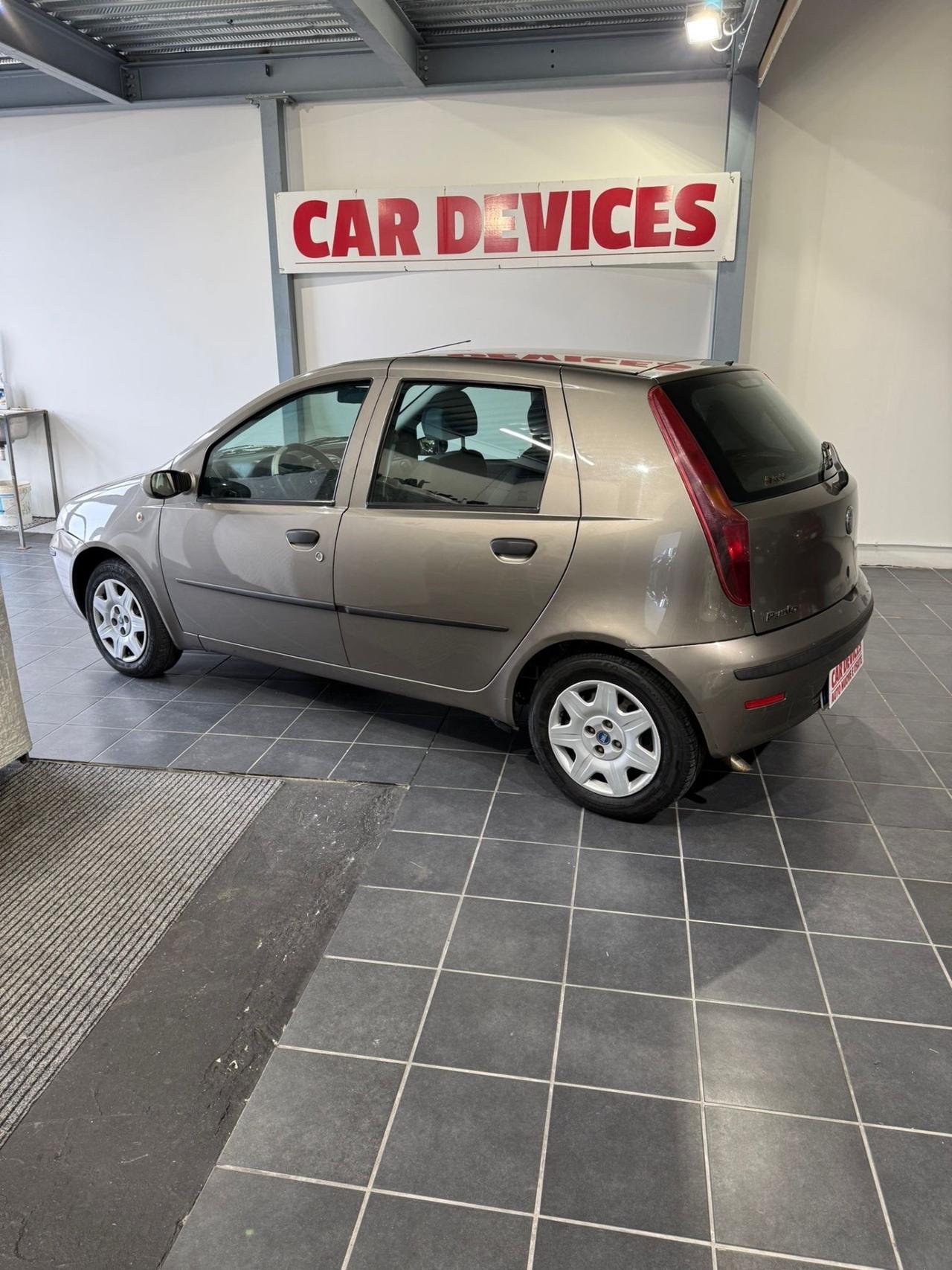 Fiat Punto 1.3 MJT-NEOPATENTATI-UNICO PROPRIETARIO