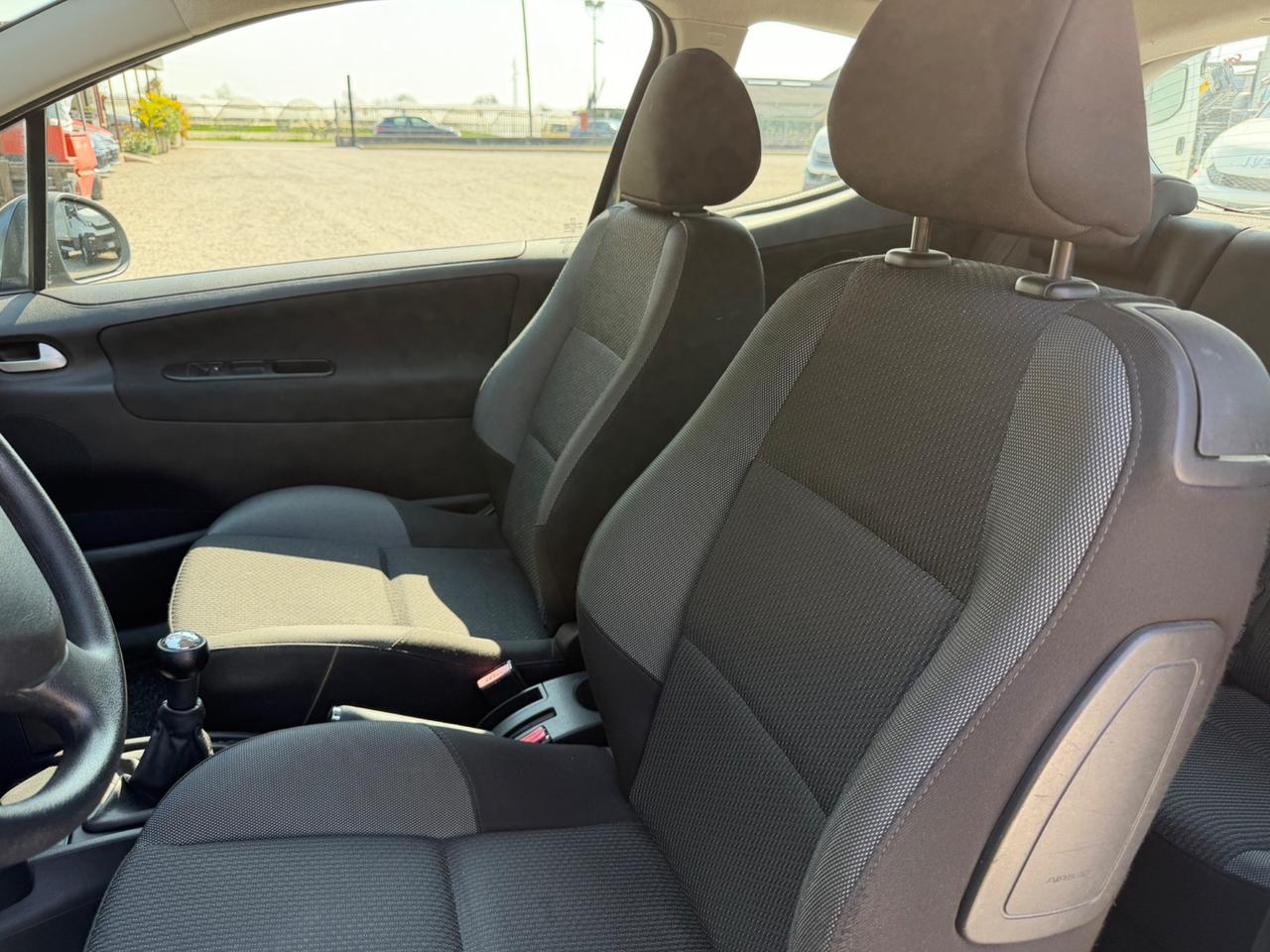 Peugeot 207 1.4 8V 75CV 3p. X Line
