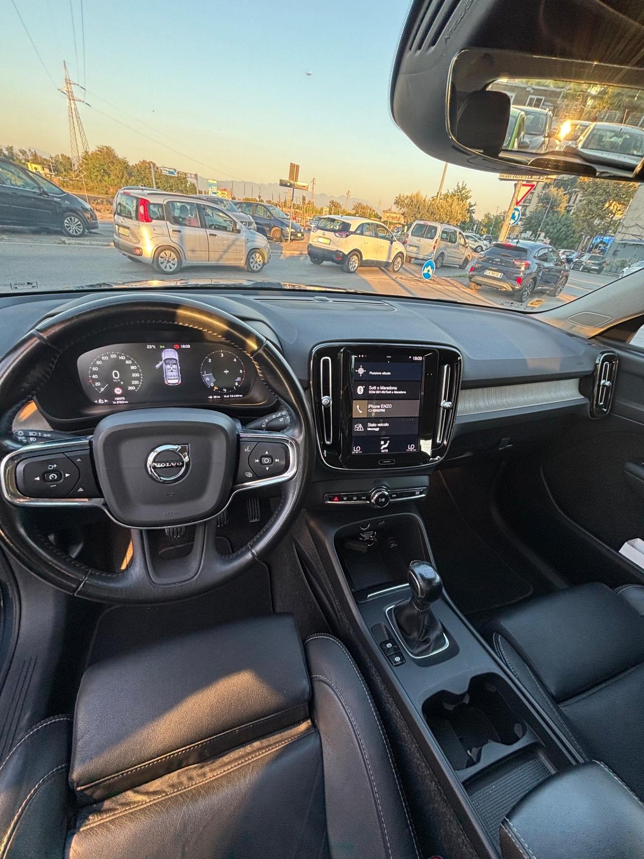 Volvo XC40 D4 AWD Geartronic R-design