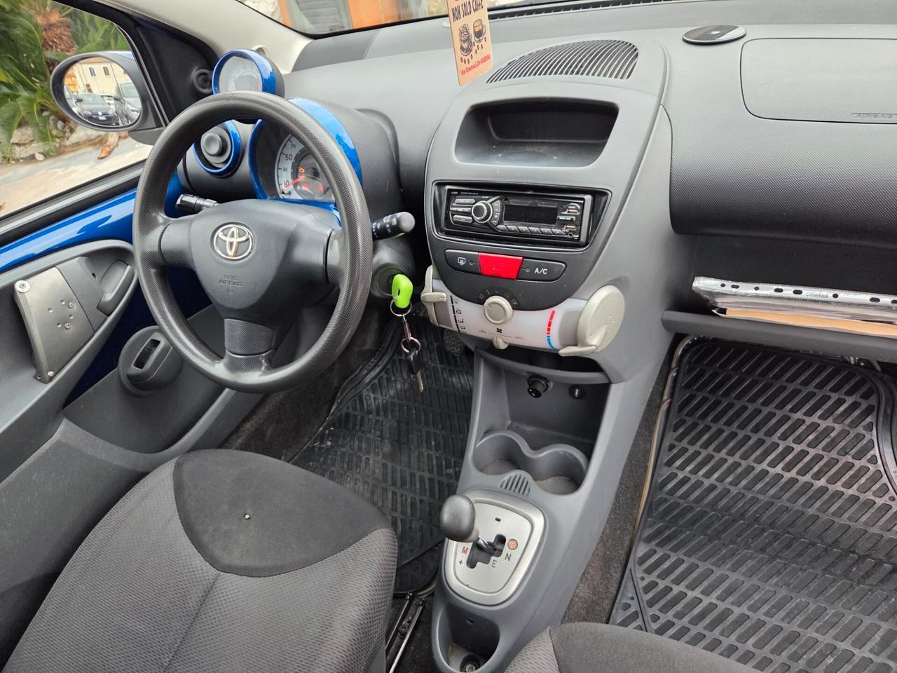 Toyota Aygo 1.0 benzina 3 porte - AUTOMATICA