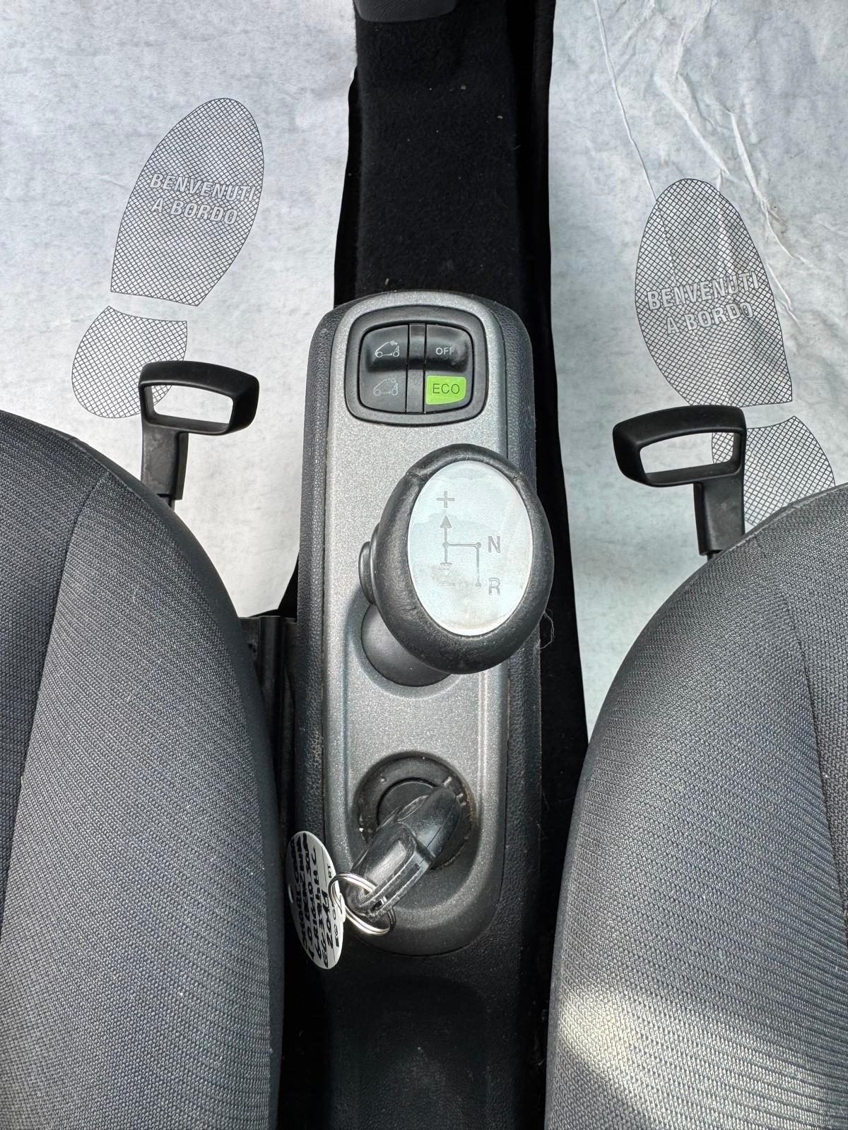 Smart ForTwo 1.0 BENZ MHD CABRIO PULSE 2011