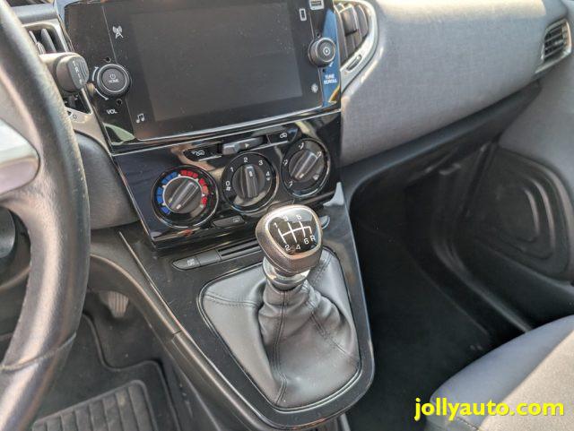 LANCIA Ypsilon 1.0 FireFly 5P S&S Hybrid Gold 5 posti - Ruotino