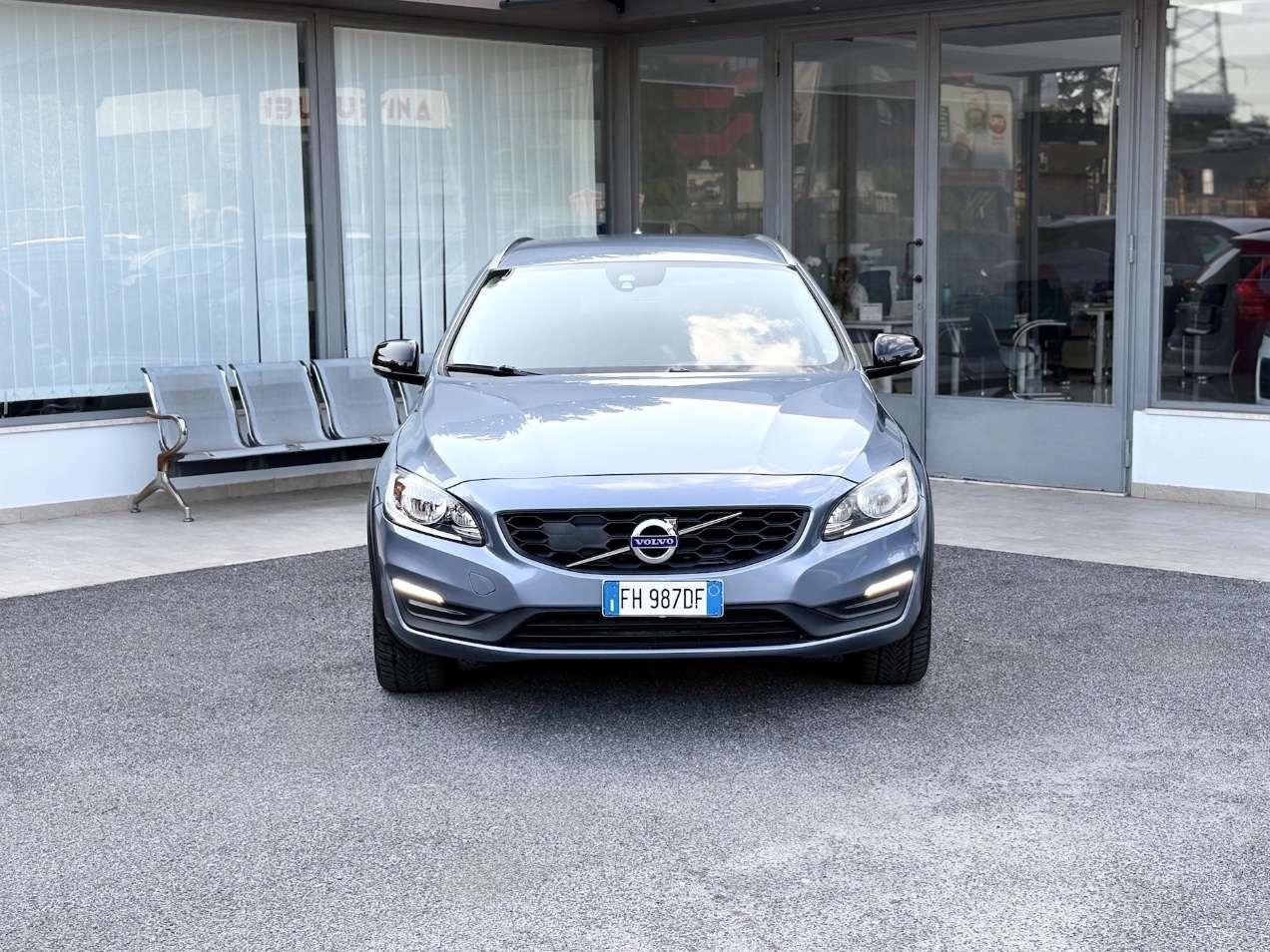 Volvo V60 Cross Country 2.0 Diesel 150CV E6 - 2017