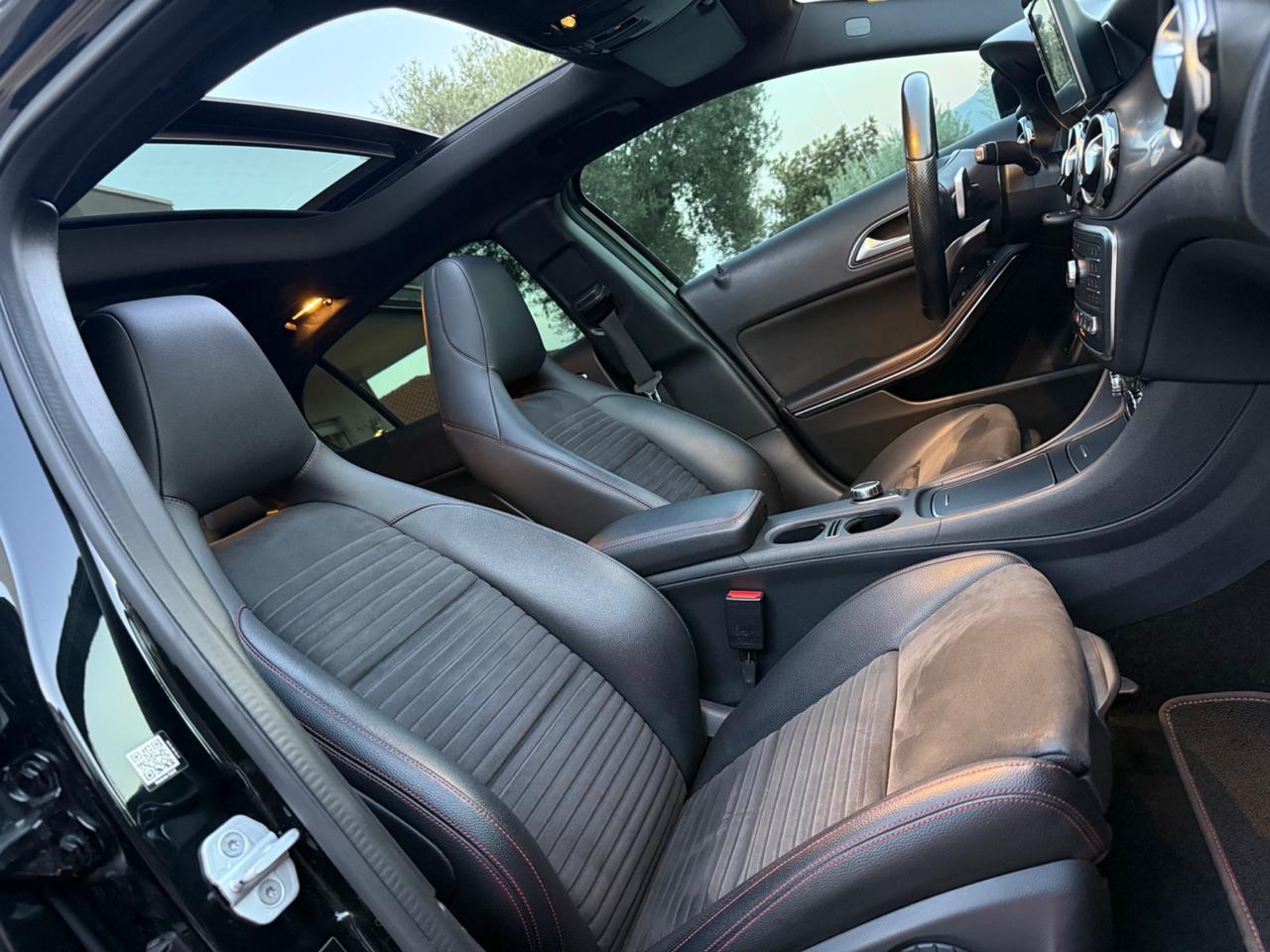 Mercedes GLA 220D Automatic Premium Amg Tetto