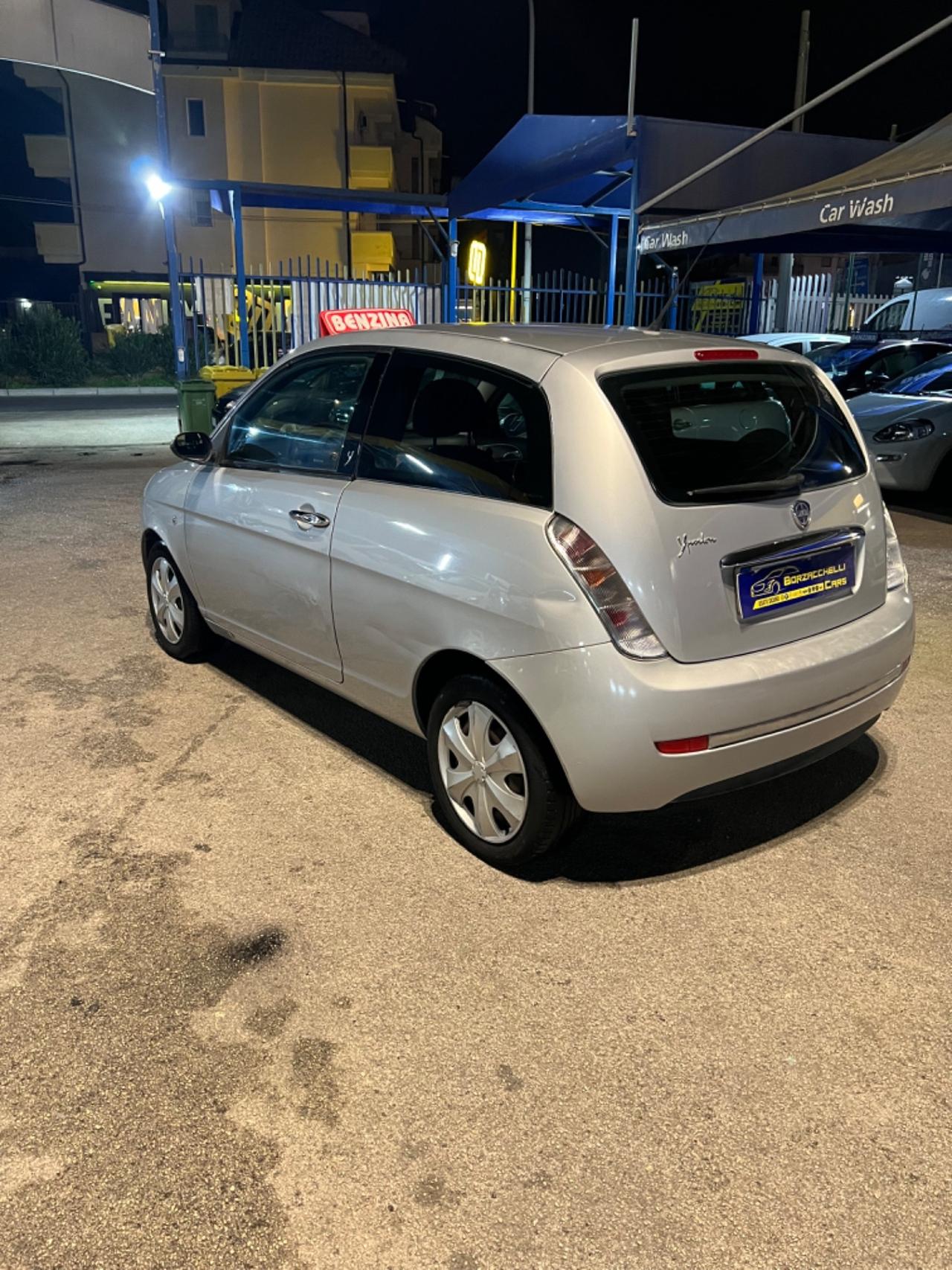 Lancia Ypsilon 1.2 Argento