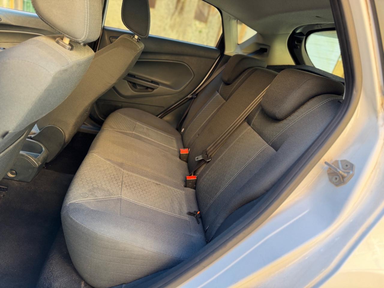 FORD FIESTA 1.2 BENZINA 5.P TITANIUM GARANZIA 12 MESI