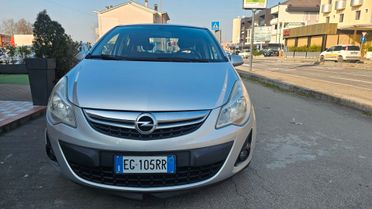 Opel Corsa 1.2 5 porte Cosmo