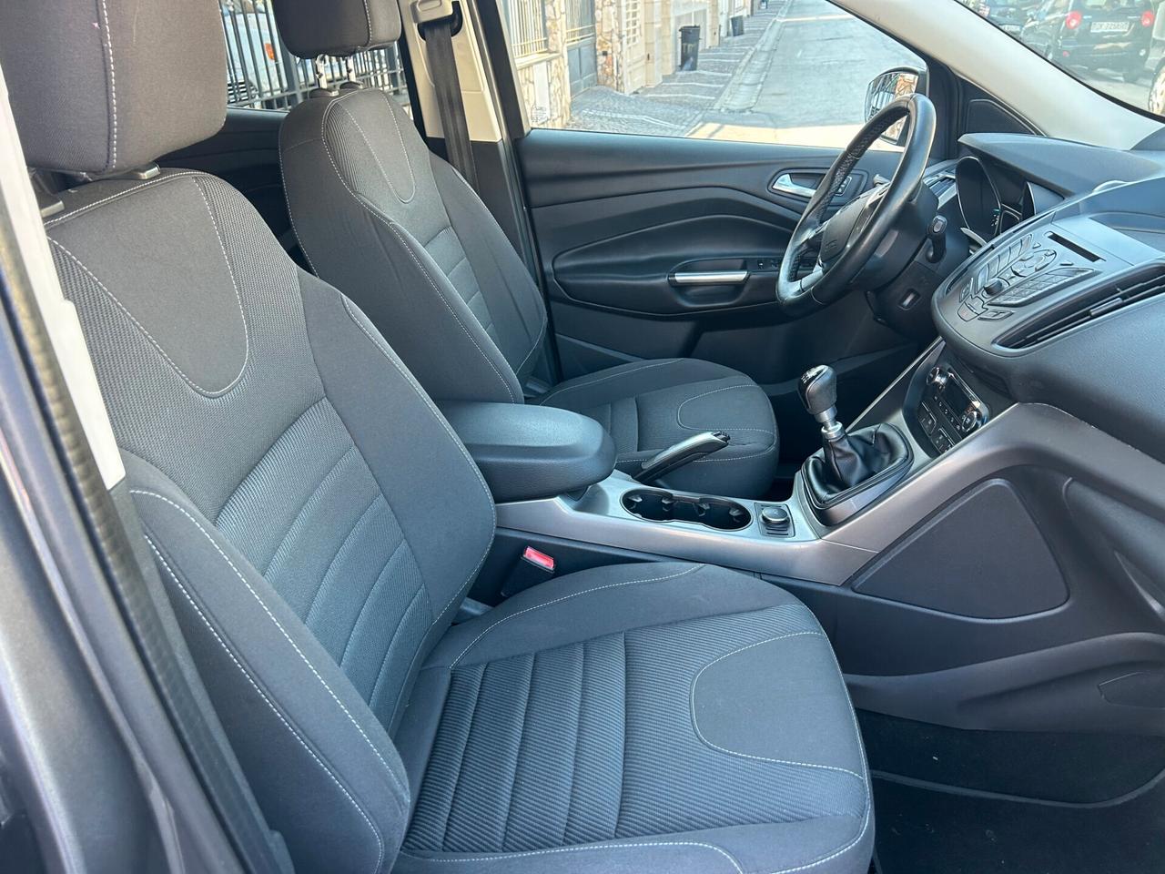 Ford Kuga 2.0 TDCI 140 CV 4WD Titanium