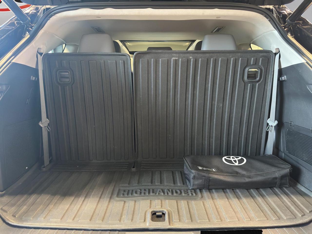 Toyota Highlander 2.5h Executive e-cvt