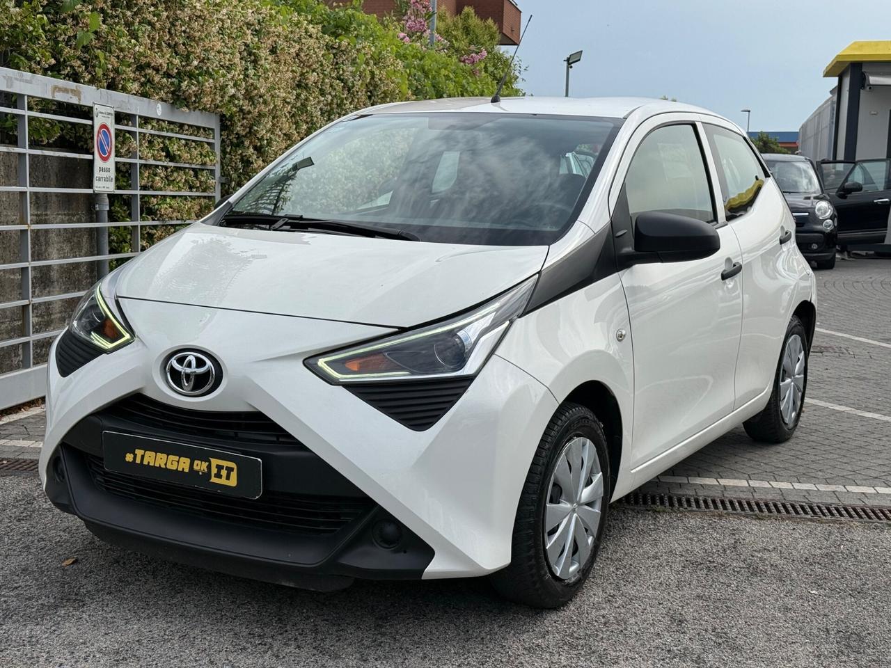 Toyota Aygo 1.0 5 porte x-cool GARANTITA PREZZO REALE