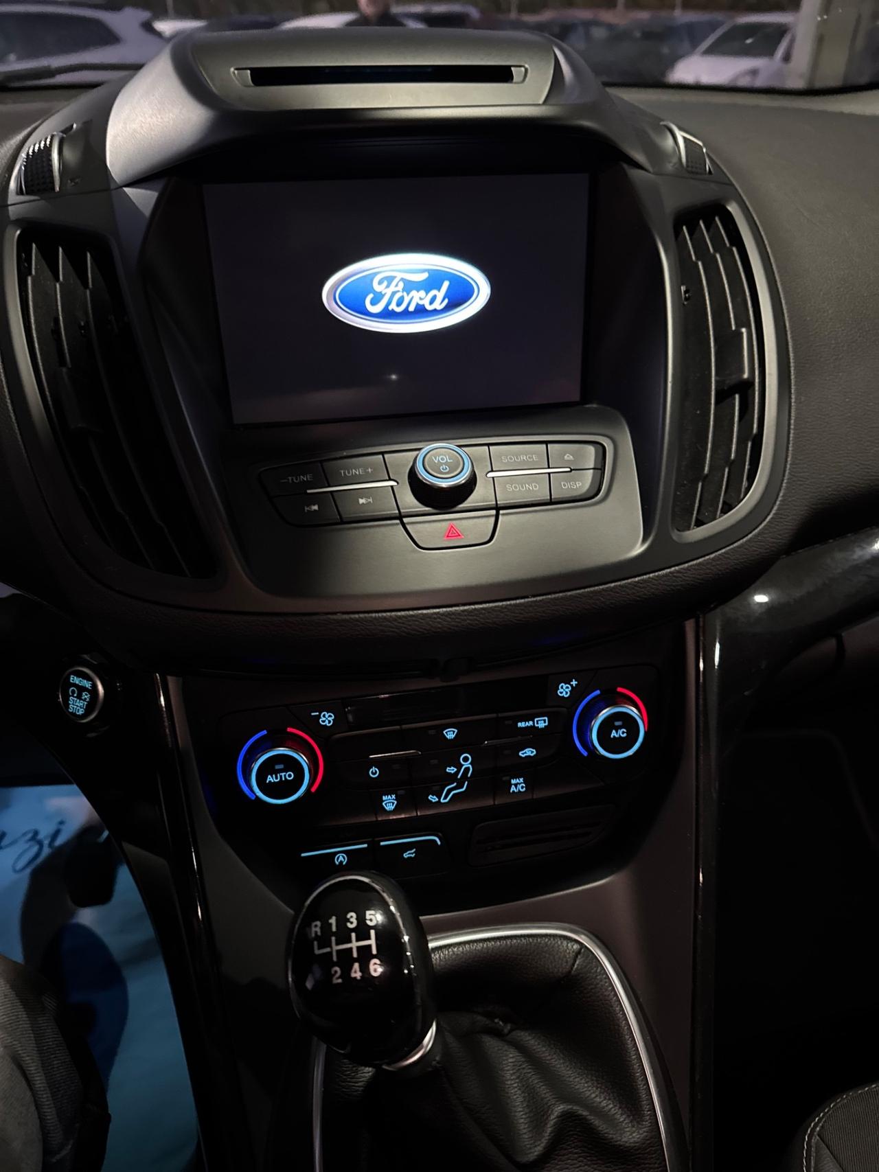 Ford Kuga 1.5 TDCI 120 CV S&S 2WD Titanium