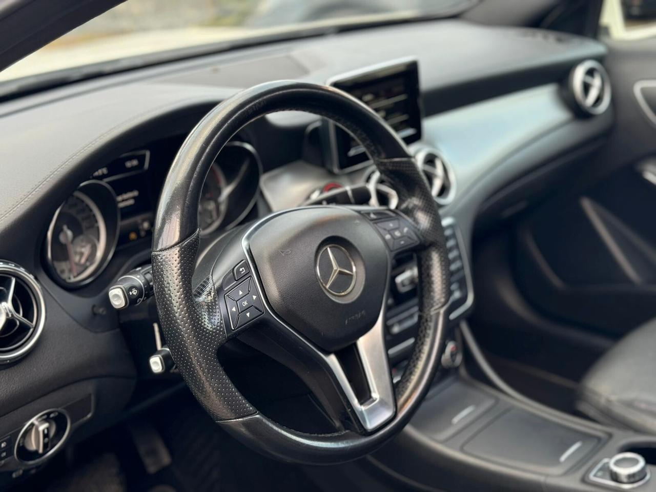 Mercedes-benz GLA 180 d Sport TETTO APRIBILE
