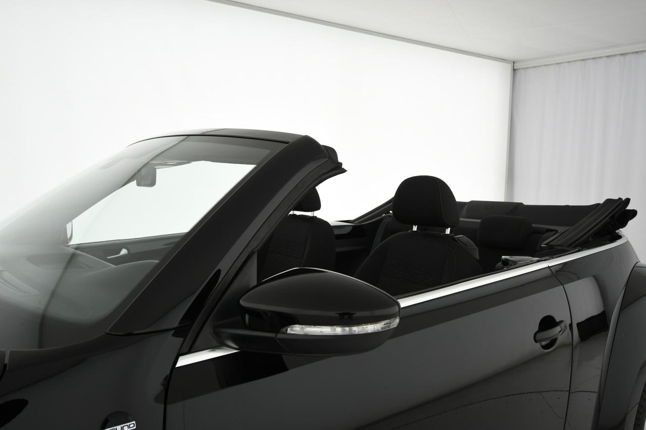 VOLKSWAGEN Maggiolino Cabrio 1.2 tsi Design 105cv DSG+APP CONNECT+C17"