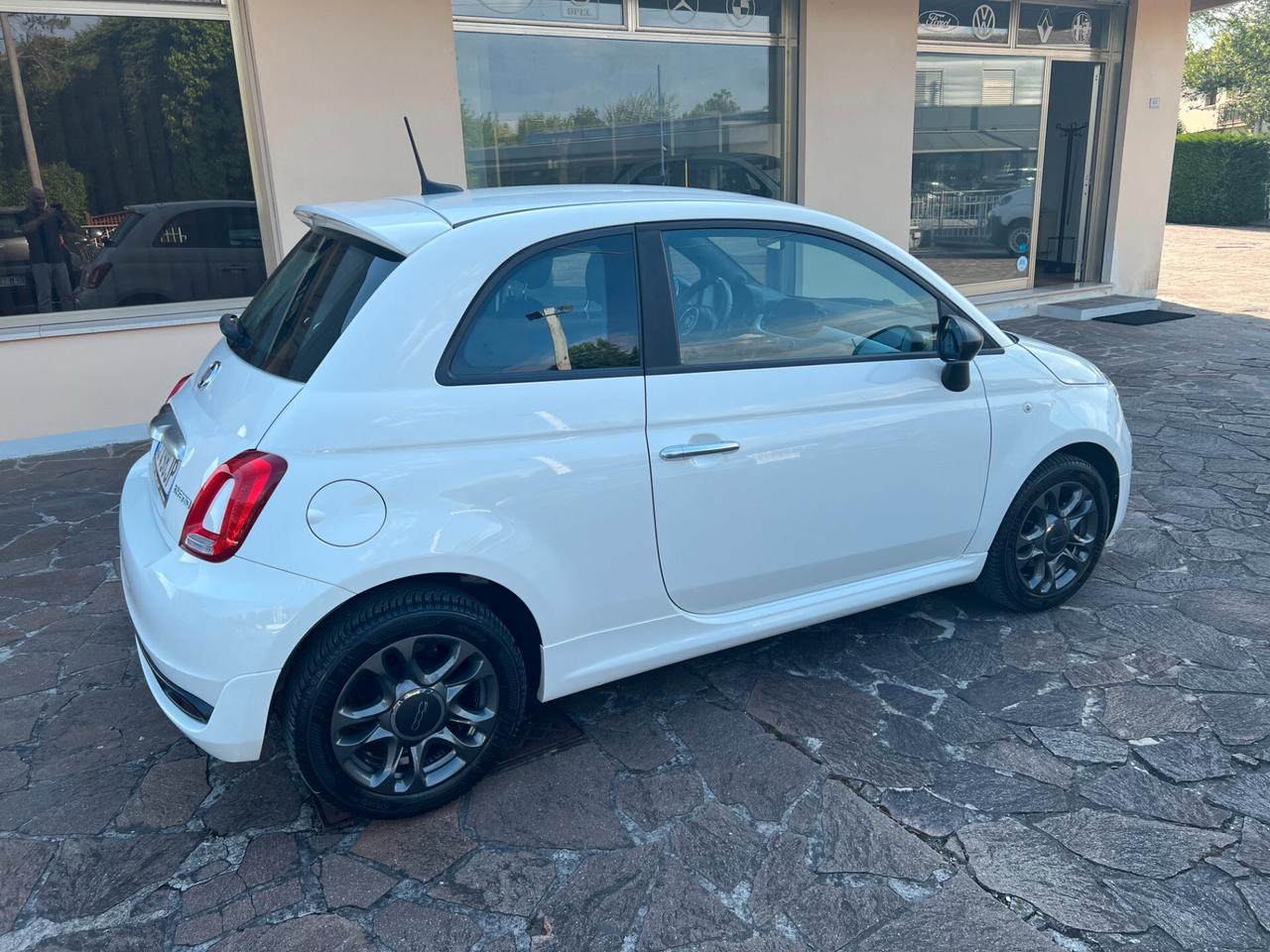 Fiat 500 1.0 Hybrid Connect