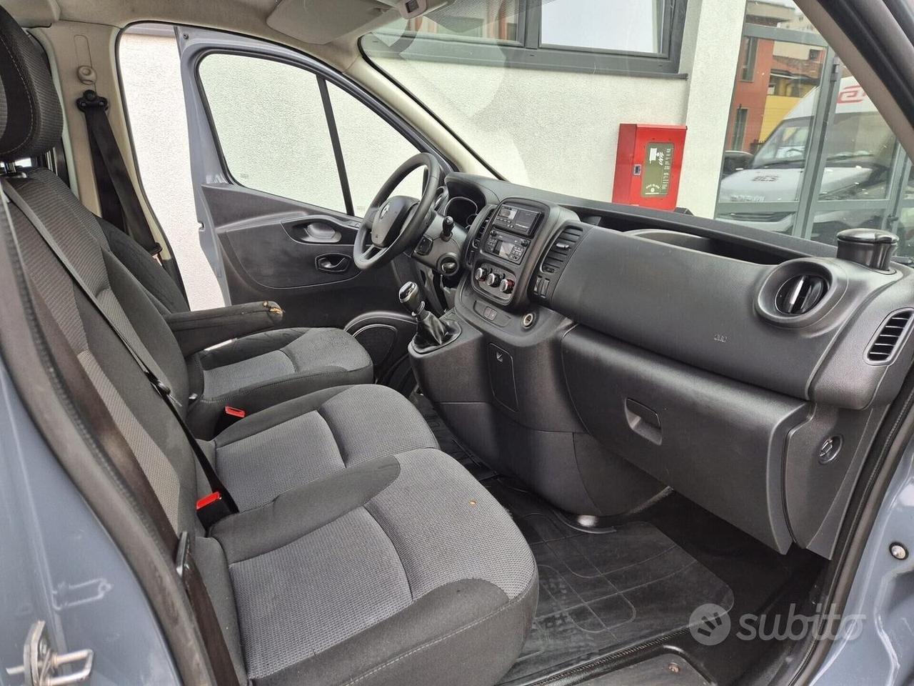 RENAULT TRAFIC ENERGY dCi 120cv 6 POSTI - autocarr